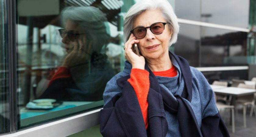 Как после 60 не выглядеть молодящейся старушкой: 12 примеров стильных образов