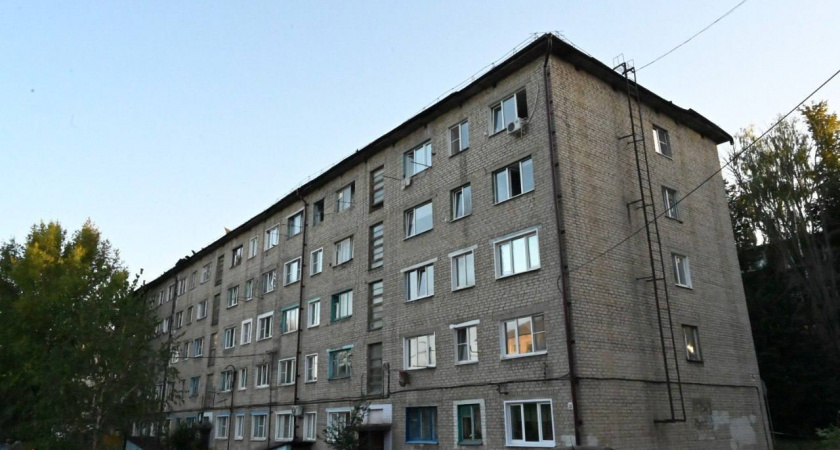 Жабин контролирует ремонт общежития после пожара в Ельце