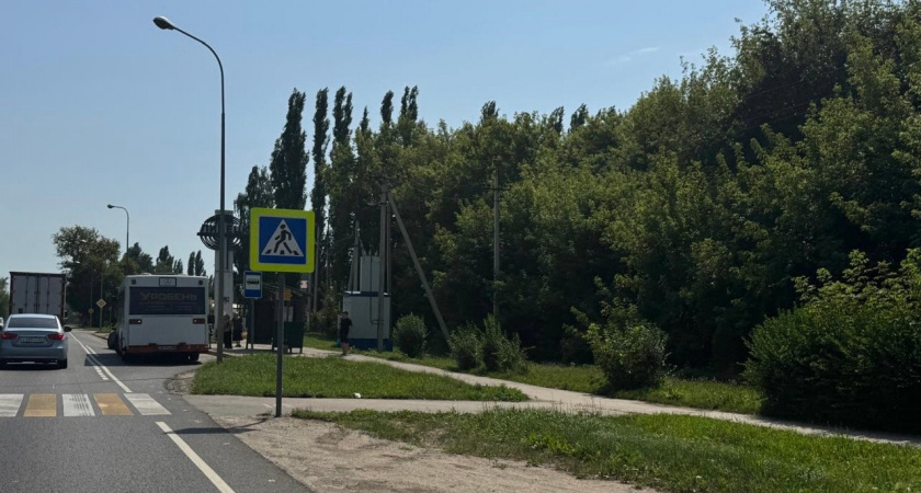 Автобус от остановки едет сразу во вторую полосу, нужно ли ему уступать дорогу? Отвечает автоюрист