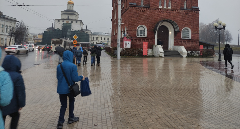 9 шапок, которые превращают всех женщин в тёток, и модные шапки на осень и зиму