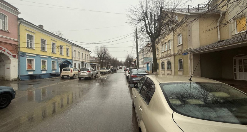 Инспектор ГАИ объяснил, почему не стоит обращать внимание на знак кругового движения