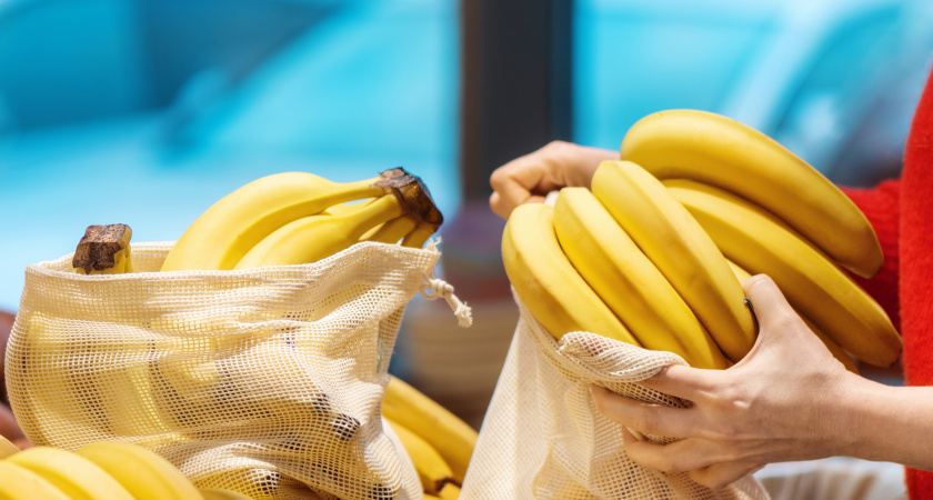 Секрет свежих продуктов - почему не стоит выбрасывать пакетик из банановой коробки