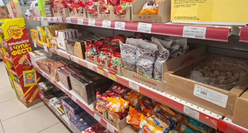Эти 5 продуктов лучше не есть после 60: диетологи советуют убрать их из рациона
