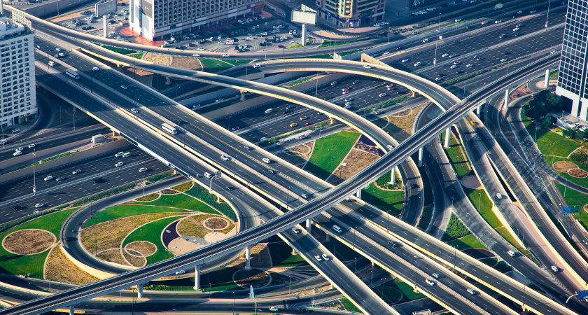 Не метро и не такси: что на самом деле избавило Дубай от транспортного коллапса