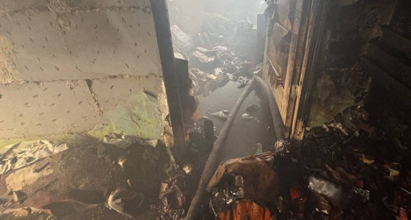 Три женщины пострадали при пожаре в многоэтажке Ельца