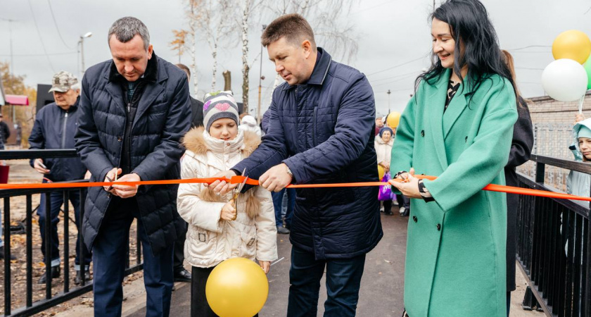 Мост за 12 млн рублей открыли мост между Коллективкой и Соколом