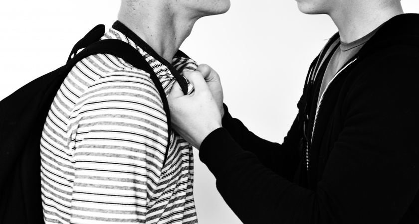 Предадут именно такие: как вычислить ненадежного человека заранее