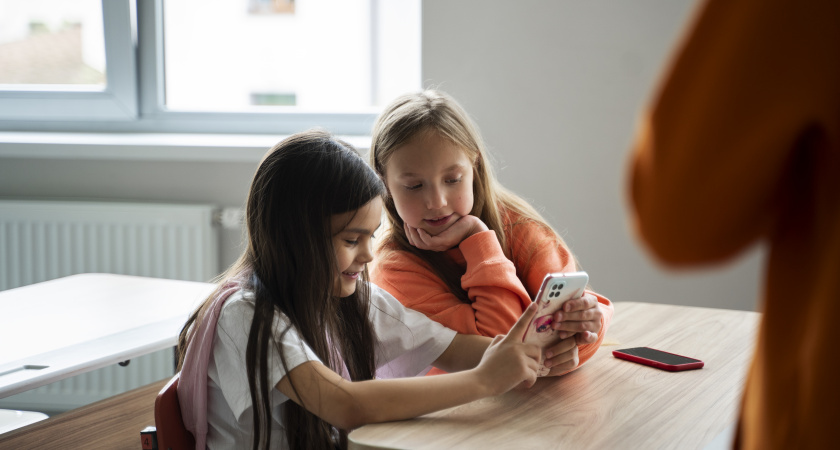 Новая схема обмана: Как мошенники используют школьные задания для кражи денег