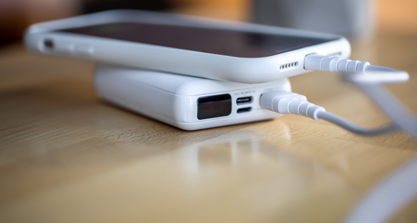 Скорость против долговечности: почему быстрая зарядка вредит смартфону