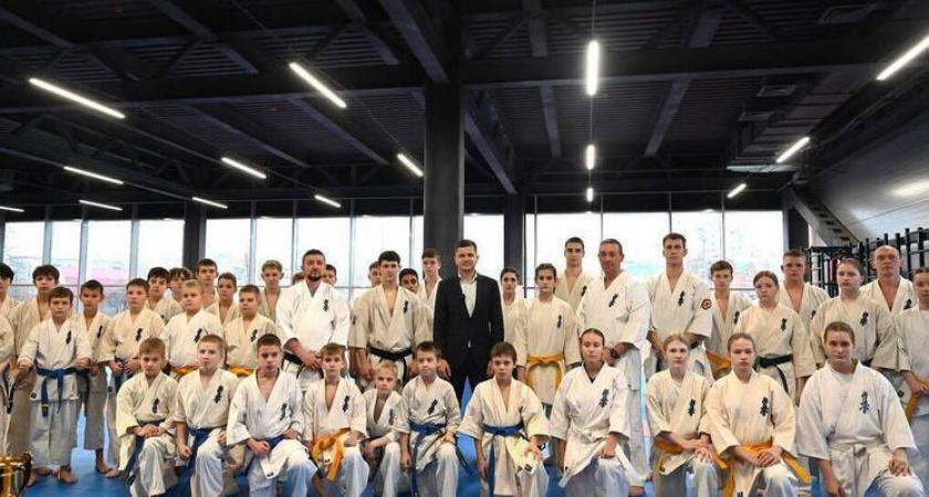 Глава Ельца встретился с победителями международных соревнований по киокусинкай