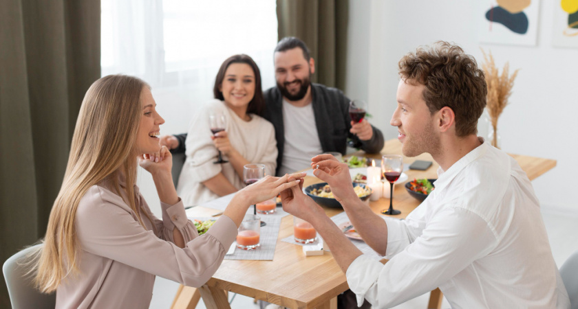 Эти 6 вещей ни в коем случае нельзя делать в гостях: как не разозлить радушных хозяев