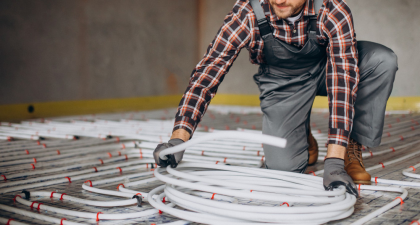 Стяжка не понадобится: монтаж теплого пола стал в 3 раза проще и быстрее — тепло даже при –40 °C
