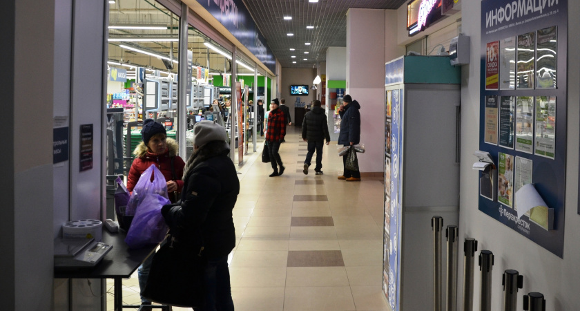Внутрь магазина больше не пустят: известные «Магнит» и «Пятерочка» приняли решение для покупателей
