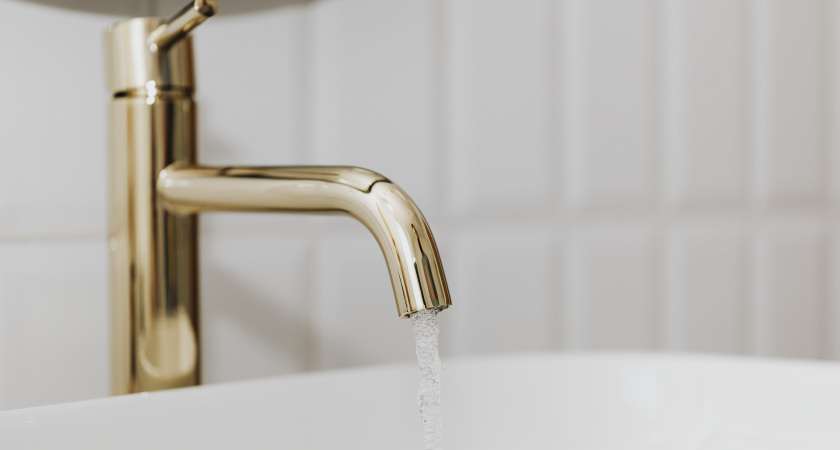 Два крана вместо одного:  почему в Британии до сих пор не перешли на современные смесители