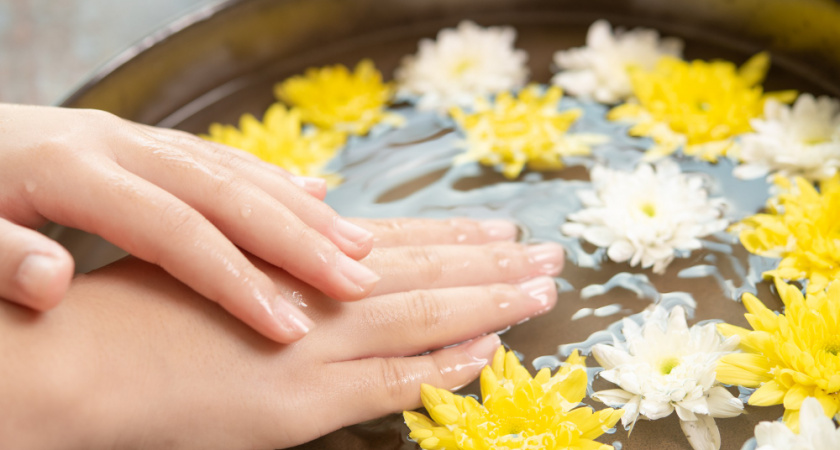 Домашние ванночки для рук: больше не придётся тратить деньги на дорогущие крема – кожа будет нежной даже в лютый мороз