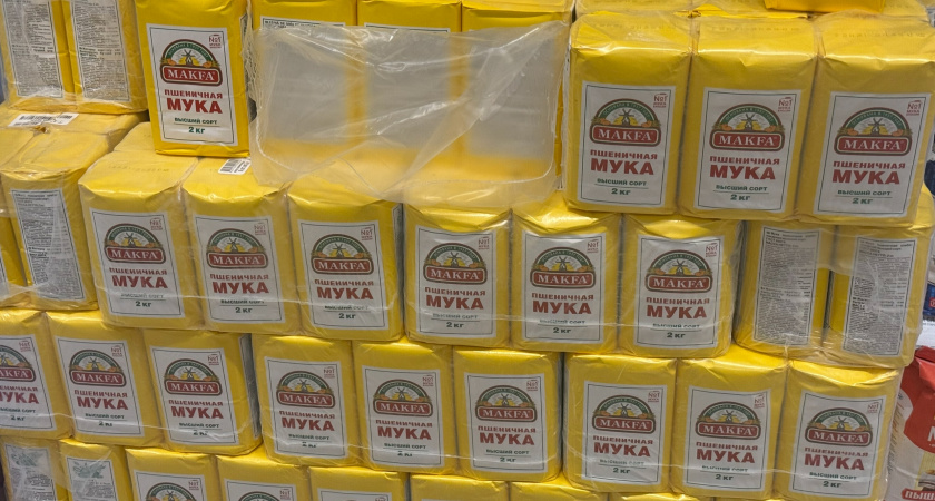 Серая пыль: эксперты Росконтроля перечислили марки муки, из которой не получается выпечка - комками и не жуется