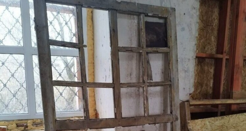 В Богоявленской церкви Хлевенского района обнаружили старинный фрагмент