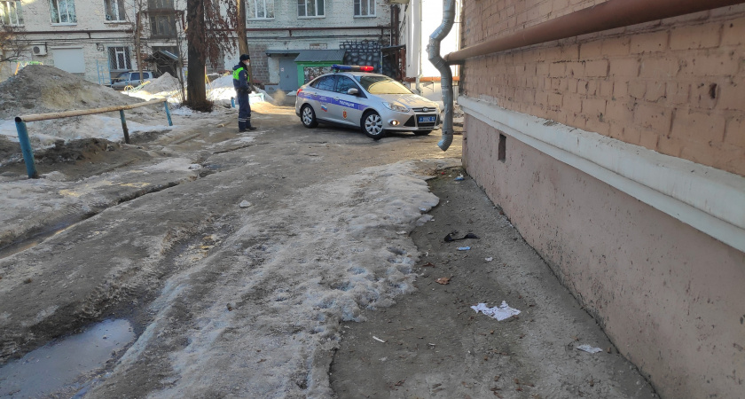 Эти ошибки допускает каждый второй водитель: что точно нельзя делать после остановки инспектором ГАИ