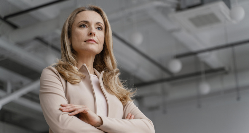 Стиль после 55: как выглядят модные тренды на женщинах, которые знают себе цену