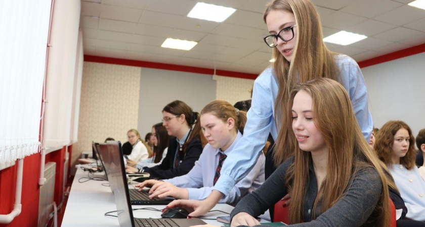 Школьники в Долгорукове готовятся стать операторами БПЛА