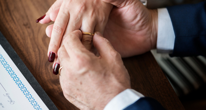 Бывший сотрудник миграционной службы попался на организации фиктивных браков