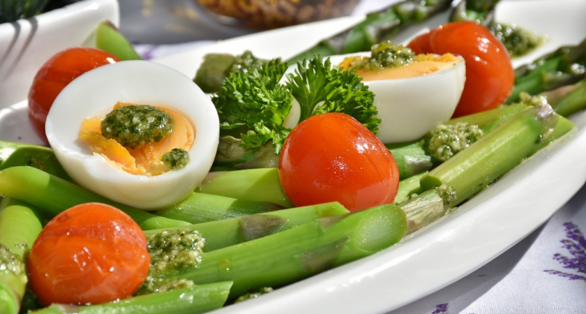 Доктор Мясников назвал лучший завтрак, обед и ужин: что есть, чтобы оставаться здоровым