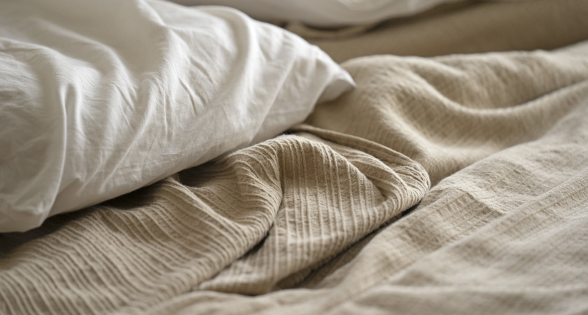 3 способа сохранить свежесть постельного белья надолго: пахнет как в отеле