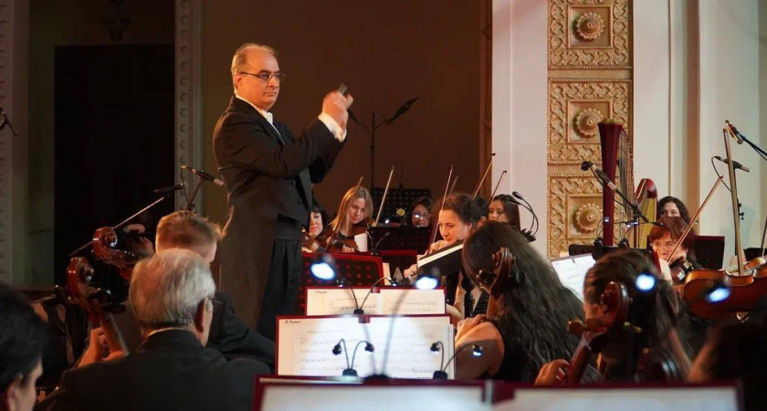 Симфонический оркестр из Липецка дал концерт в Абхазии