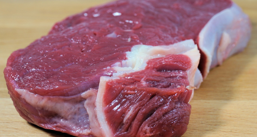 Не только запах: вот как выбрать хорошее мясо - советы от продавщицы мясного отдела