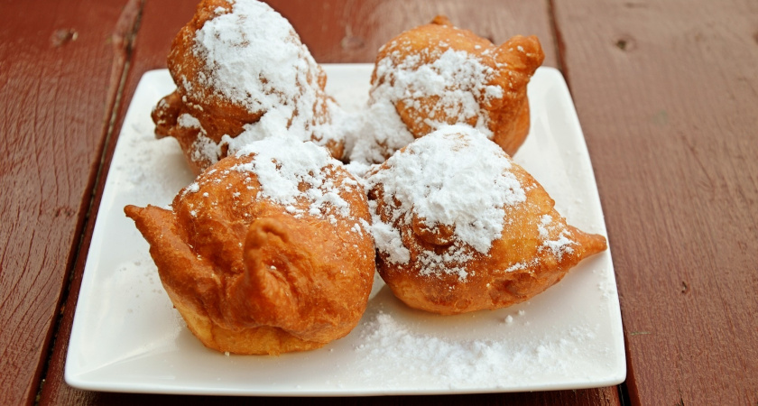 Отправляю тесто в кипящую воду: так рождаются хрустящие лепёшки с воздушным карманом