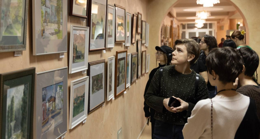 Китайские художники показали липецкие пейзажи на выставке в ОЦКНТ