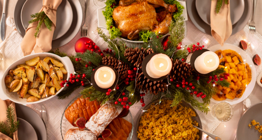 Что поставить на новогодний стол в 2026 год Красной Огненной Лошади: идеи для меню