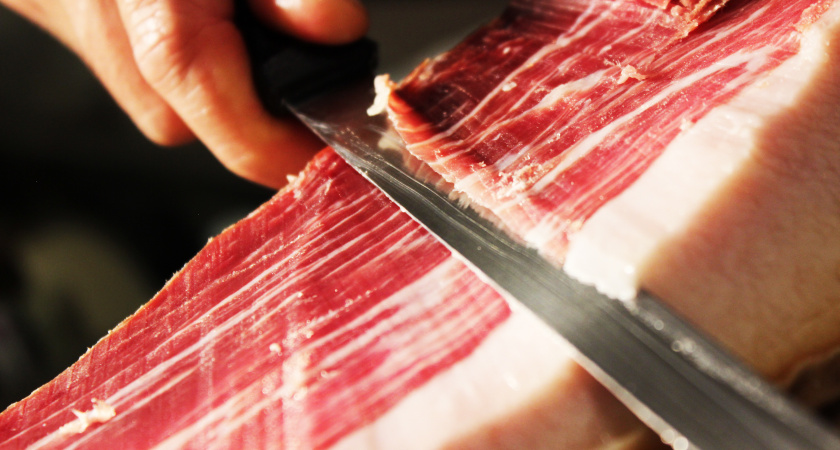 Всё проще, чем кажется: проверенный способ солить сало без промахов