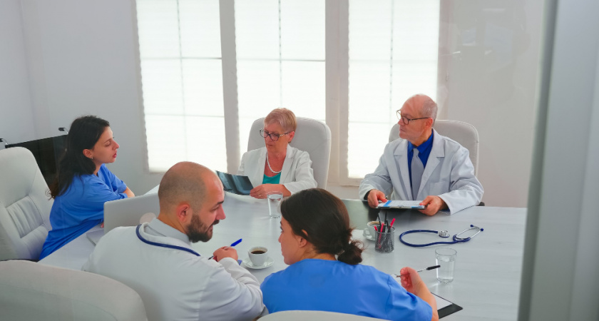 Липецкие врачи обсудили путь святителя Луки Крымского