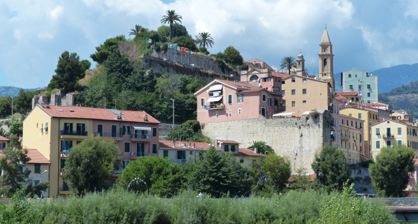 Куда не стоит ехать отдыхать в России: 5 курортов, которые изменились до неузнаваемости