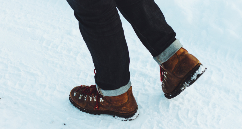 Пара ингредиентов и гололед не страшен: простой рецепт из того, что всегда под рукой