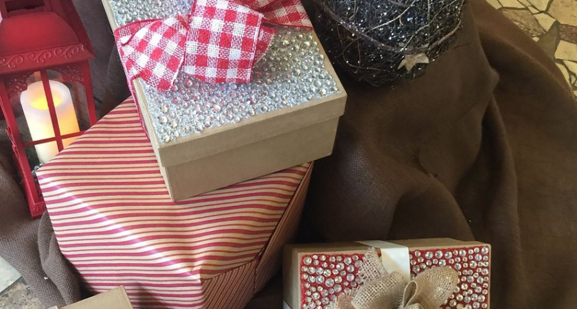 Что подарить на Новый год родителям, бабушкам и дедушкам: топ-10 идей