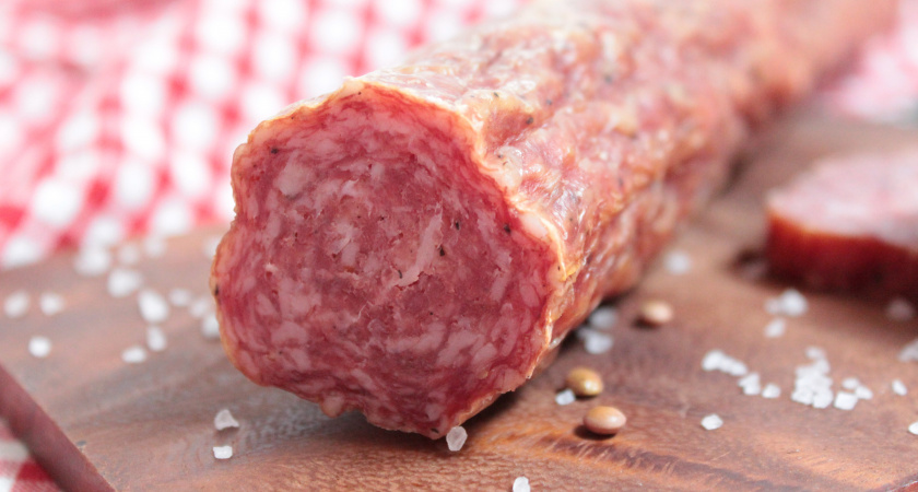 Чтобы колбаса не вредила здоровью: чек-лист, который поможет выбрать по-настоящему качественный продукт