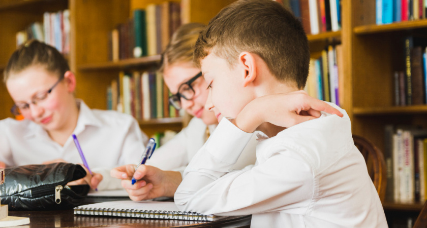 Липецкие школьники 130 тысяч раз смотрели уроки о финансовой грамотности