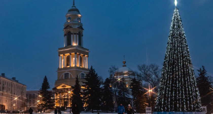 Артамонов поздравил липчан с Рождеством Христовым