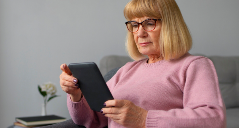 Липчан обворовывают через поддельные СМС от операторов