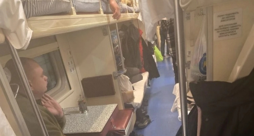 К столику в плацкарте пускать перестанут - в новых вагонах их начнут делать совсем иначе