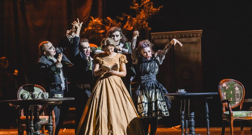 Артамонов высоко оценил премьеру "Обломова" в театре Толстого