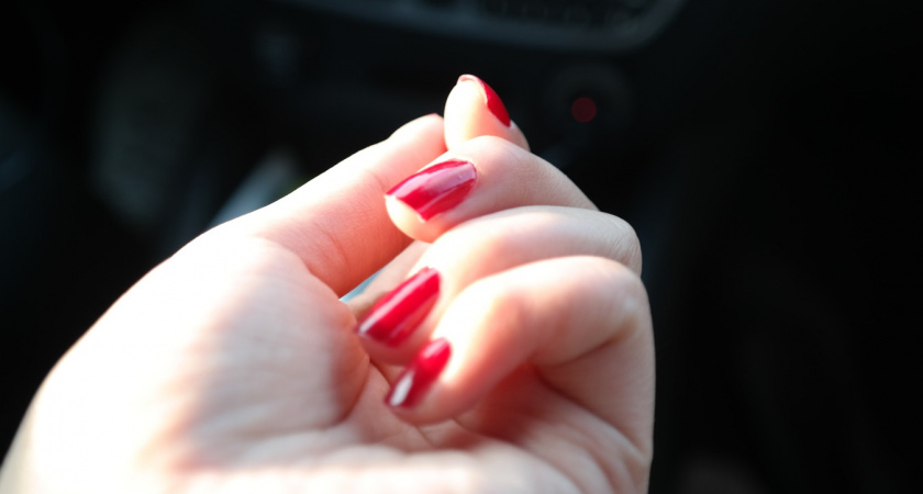 Больше в салон красоты не хожу: теперь делаю маникюр сама — идеально, дёшево и без чужих рук
