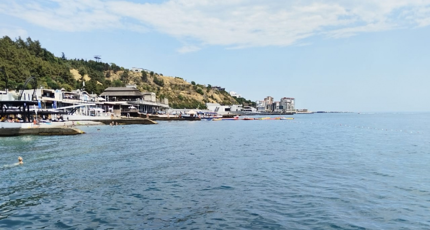 Работают 3 месяца в году: как на самом деле живут абхазы на деньги от туризма