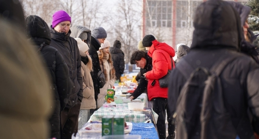 Студенты ЛГТУ провели благотворительную ярмарку накануне Дня студента