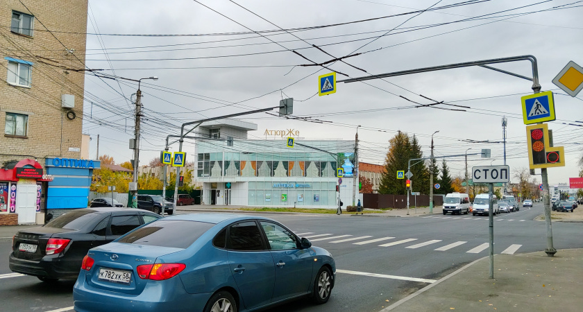 Водителей штрафуют даже за безопасный проезд: в ГАИ наконец разъяснили, что же от них хотят