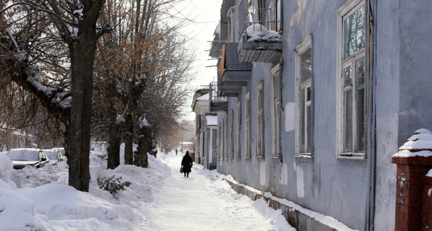 Десять домов в Становлянском округе годами жили без управляющей компании