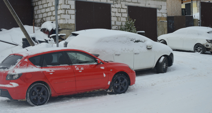 За какие поломки машины инспектор ГАИ может выписать штраф прямо на дороге: объясняет автоюрист