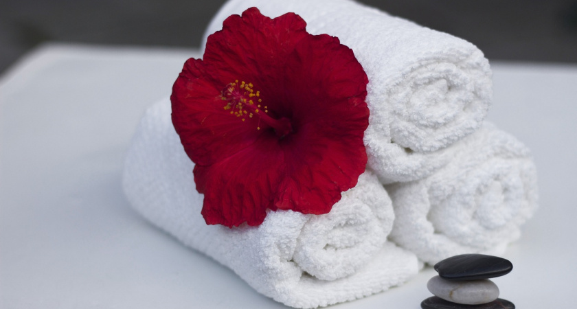 2 столовые ложки на 10 литров: как японки легко отбеливают кухонные полотенца